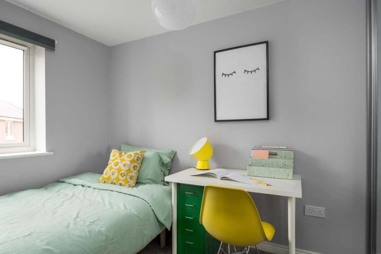 Coventry Jlr Guest House Екстер'єр фото