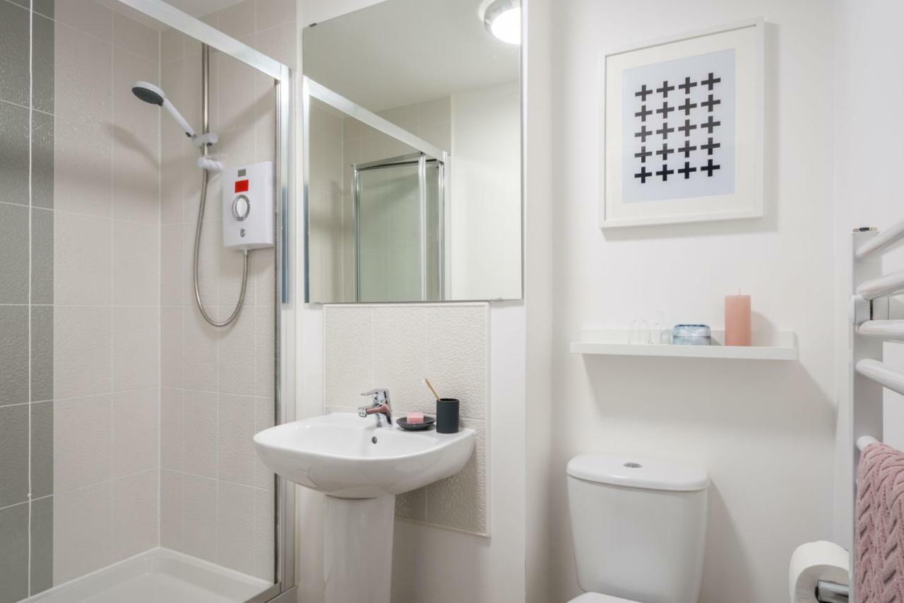 Coventry Jlr Guest House Екстер'єр фото